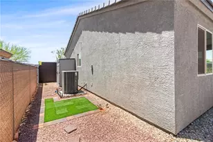 6699 W Hershey Way, Golden Valley, AZ 86413 - Photo 48