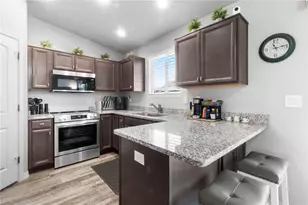 6699 W Hershey Way, Golden Valley, AZ 86413 - Photo 12