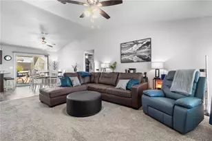 6699 W Hershey Way, Golden Valley, AZ 86413 - Photo 4