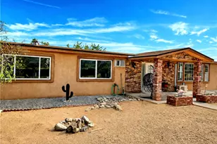18177 N Peach Dr, Dolan Springs, AZ 86441 - Photo 2