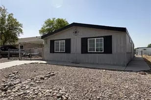 608 Stahlman Dr, Bullhead City, AZ 86442 - Photo 2