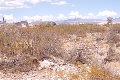 4554 N Elfrida Road, Golden Valley, AZ 86413 - Photo 2