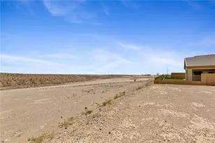 2740 Wilderness Ln, Bullhead City, AZ 86442 - Photo 38