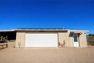 21422 S Appaloosa Rd, Yucca, AZ 86438 - Photo 34