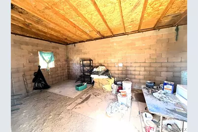 16612 N Ladera Drive, Dolan Springs, AZ 86441 - Photo 2