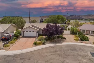 3877 Henry Fonda Way, Kingman, AZ 86409 - Photo 1