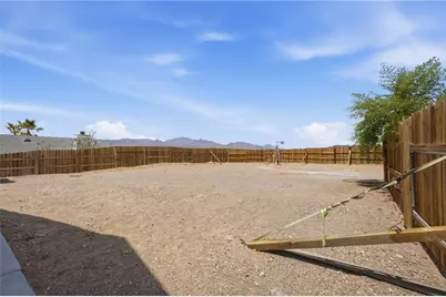 3130 Larkwood Avenue, Bullhead City, AZ 86429 - Photo 38