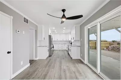 3130 Larkwood Avenue, Bullhead City, AZ 86429 - Photo 10