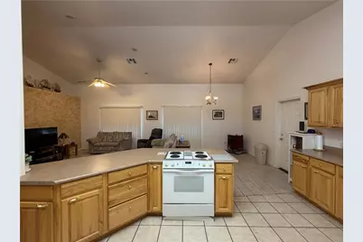 735 W Bradley Bay Drive, Meadview, AZ 86444 - Photo 8