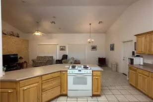 735 W Bradley Bay Dr, Meadview, AZ 86444 - Photo 8