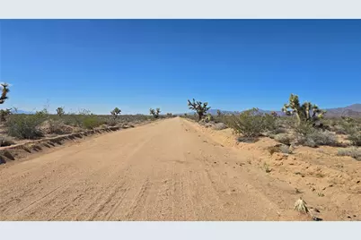 223-30-009 S Sundance Kid Road, Yucca, AZ 86438 - Photo 8
