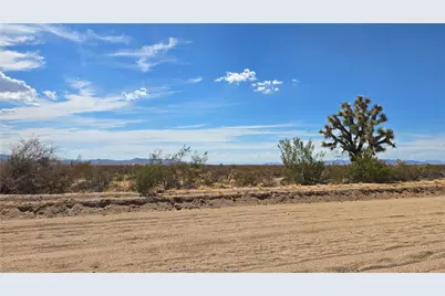 223-30-009 S Sundance Kid Road, Yucca, AZ 86438 - Photo 16