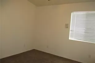 2164 Hi Jolly Dr, Bullhead City, AZ 86442 - Photo 10