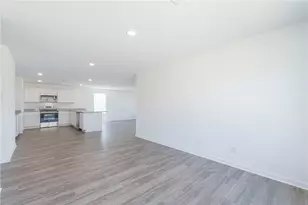 849 Hoffman Dr, Bullhead City, AZ 86429 - Photo 4