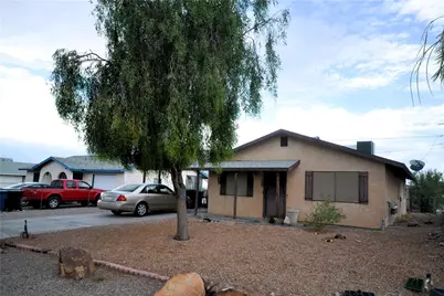 1821 Long Avenue, Bullhead City, AZ 86442 - Photo 2