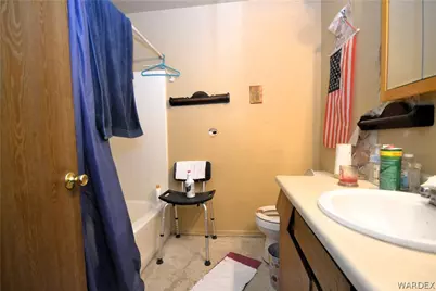1821 Long Avenue, Bullhead City, AZ 86442 - Photo 8