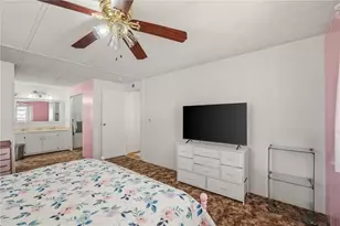 976 Holly St, Bullhead City, AZ 86442 - Photo 10