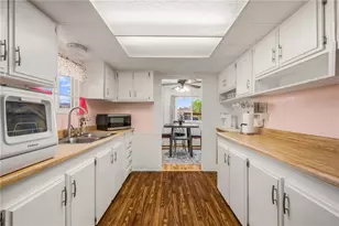 976 Holly St, Bullhead City, AZ 86442 - Photo 8