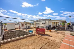 976 Holly St, Bullhead City, AZ 86442 - Photo 38