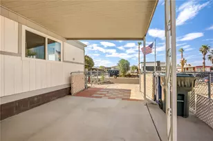 976 Holly St, Bullhead City, AZ 86442 - Photo 40