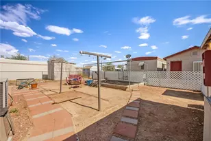 976 Holly St, Bullhead City, AZ 86442 - Photo 34