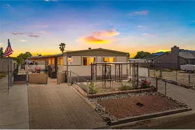 976 Holly Street, Bullhead City, AZ 86442 - Photo 1