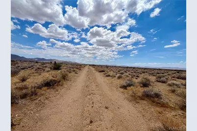326-06-062 Hill, Dolan Springs, AZ 86441 - Photo 12