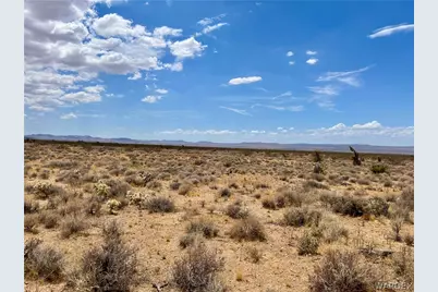 326-06-062 Hill, Dolan Springs, AZ 86441 - Photo 2