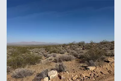 316-05-032 Longhorn Drive, Dolan Springs, AZ 86441 - Photo 4