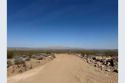 316-05-032 Longhorn Drive, Dolan Springs, AZ 86441 - Photo 2