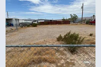 2051 Lakeside Drive, Bullhead City, AZ 86442 - Photo 1