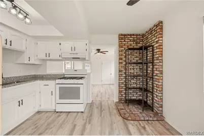 609 Silver Street, Kingman, AZ 86401 - Photo 10