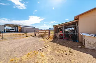 820 S Egar Rd, Golden Valley, AZ 86413 - Photo 50