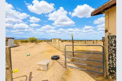 820 S Egar Road, Golden Valley, AZ 86413 - Photo 34