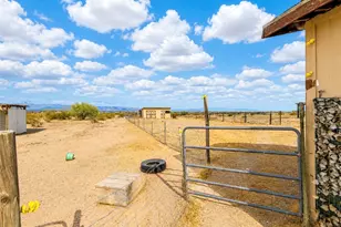 820 S Egar Rd, Golden Valley, AZ 86413 - Photo 34