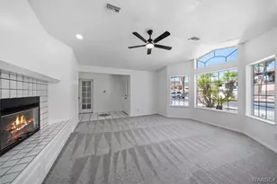 2555 Country Club Pl, Bullhead City, AZ 86442 - Photo 8