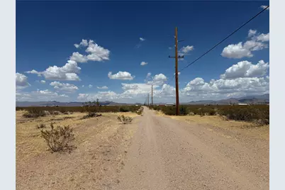 215-14-048 W Bali Hi Dr, Golden Valley, AZ 86413 - Photo 1