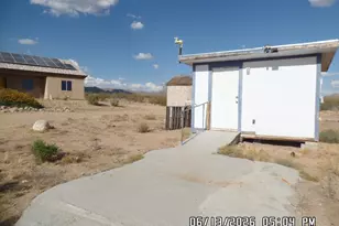 6781 E Cholla, Yucca, AZ 86438 - Photo 8