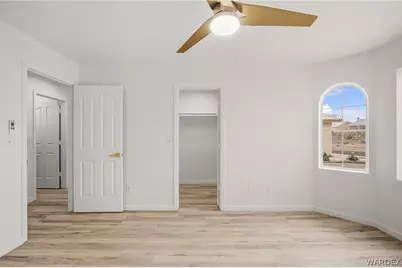 2484 Park Ridge Avenue, Bullhead City, AZ 86429 - Photo 32