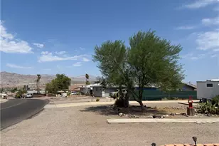 1498 Rio Vista Dr, Bullhead City, AZ 86442 - Photo 2