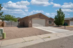 3705 E Angelina Dr, Kingman, AZ 86409 - Photo 2
