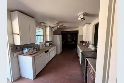 6975 W Cinch Drive, Dolan Springs, AZ 86441 - Photo 2