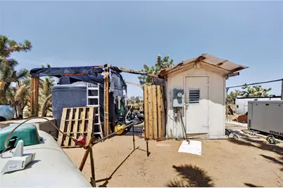 15710 S Kit Carson Road, Yucca, AZ 86438 - Photo 32
