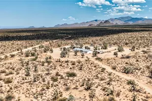 15710 S Kit Carson Rd, Yucca, AZ 86438 - Photo 36