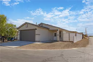 1968 Montclair Dr, Bullhead City, AZ 86442 - Photo 2