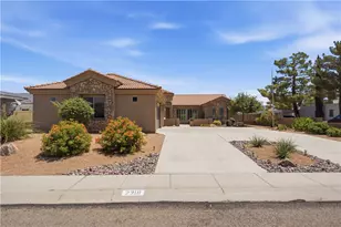 2318 Golf Dr, Kingman, AZ 86401 - Photo 1