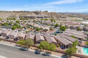 1089 Desert Marigold Cir, Bullhead City, AZ 86429 - Photo 2