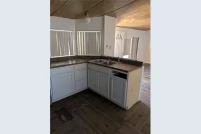 2197 Lakeside Drive, Bullhead City, AZ 86442 - Photo 8