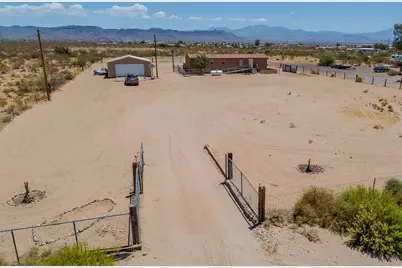 1180 S Colorado Road, Golden Valley, AZ 86413 - Photo 14