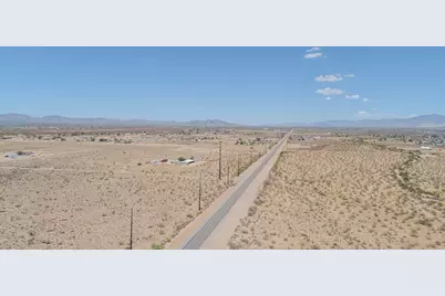 1180 S Colorado Road, Golden Valley, AZ 86413 - Photo 28